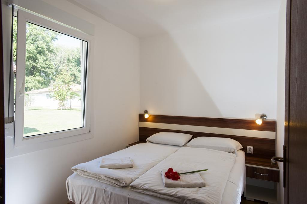 Hotel Htp Velika Plaza Ulcinj Zimmer foto